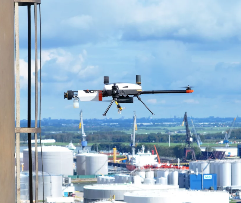 AeroSoniX has the optimal viscosity for drones – it pumps like a fluid and stays in place like a gel.